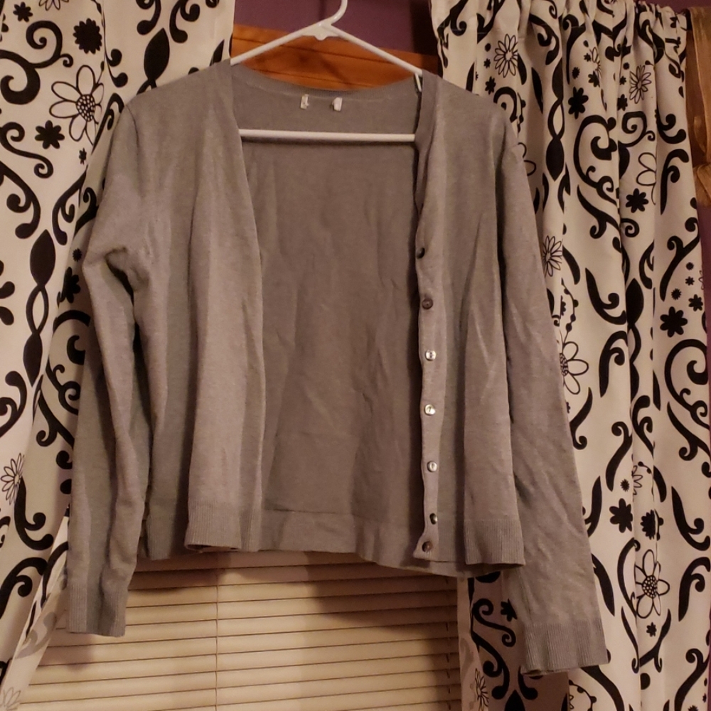 Grey sweater